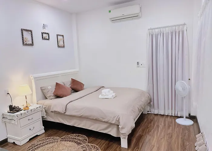 Co May Homestay